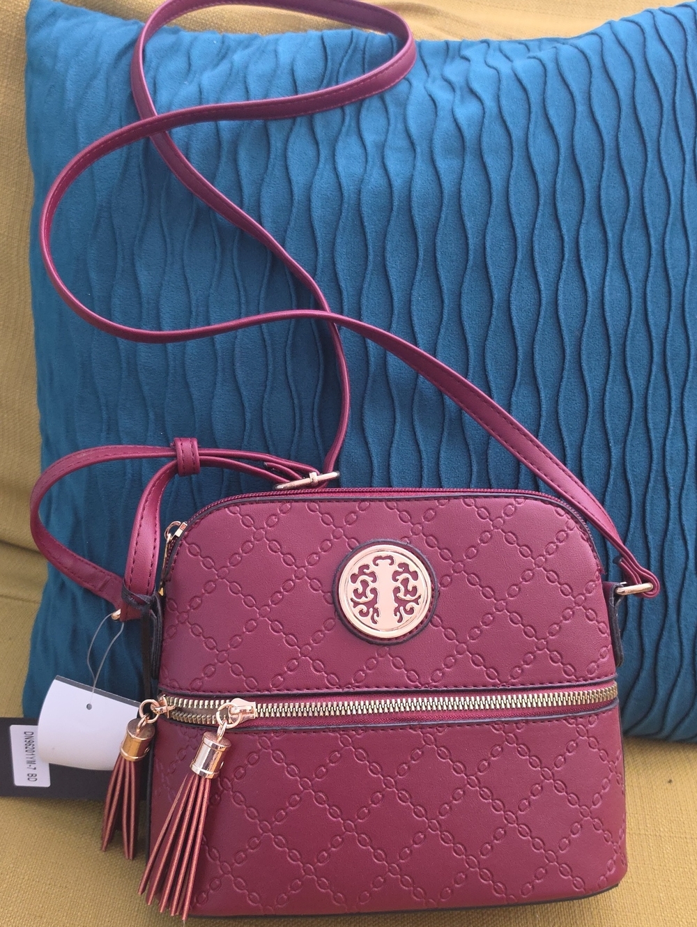 Stylish Quilted Crossbody Bag in Berry Pink